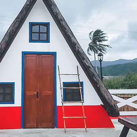 Triangle Huts Hotel Pagudpud Buitenkant foto